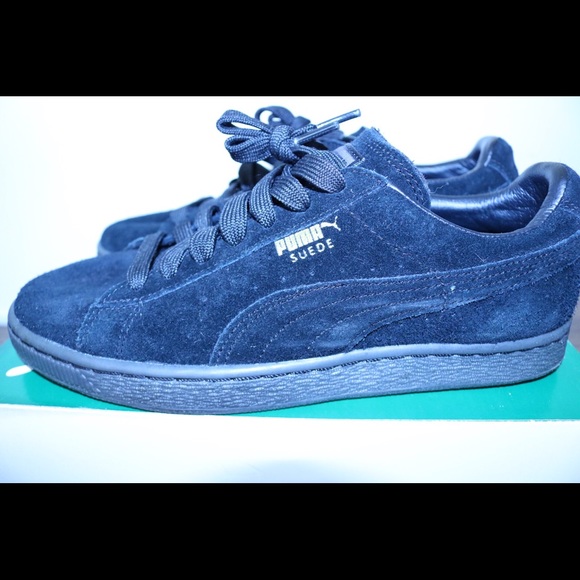 Black Suede Classic Puma Sneakers US size 6.5 - Picture 6 of 7